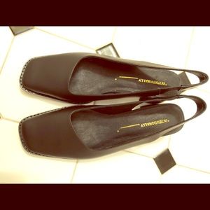 Intentionally blank patty in black